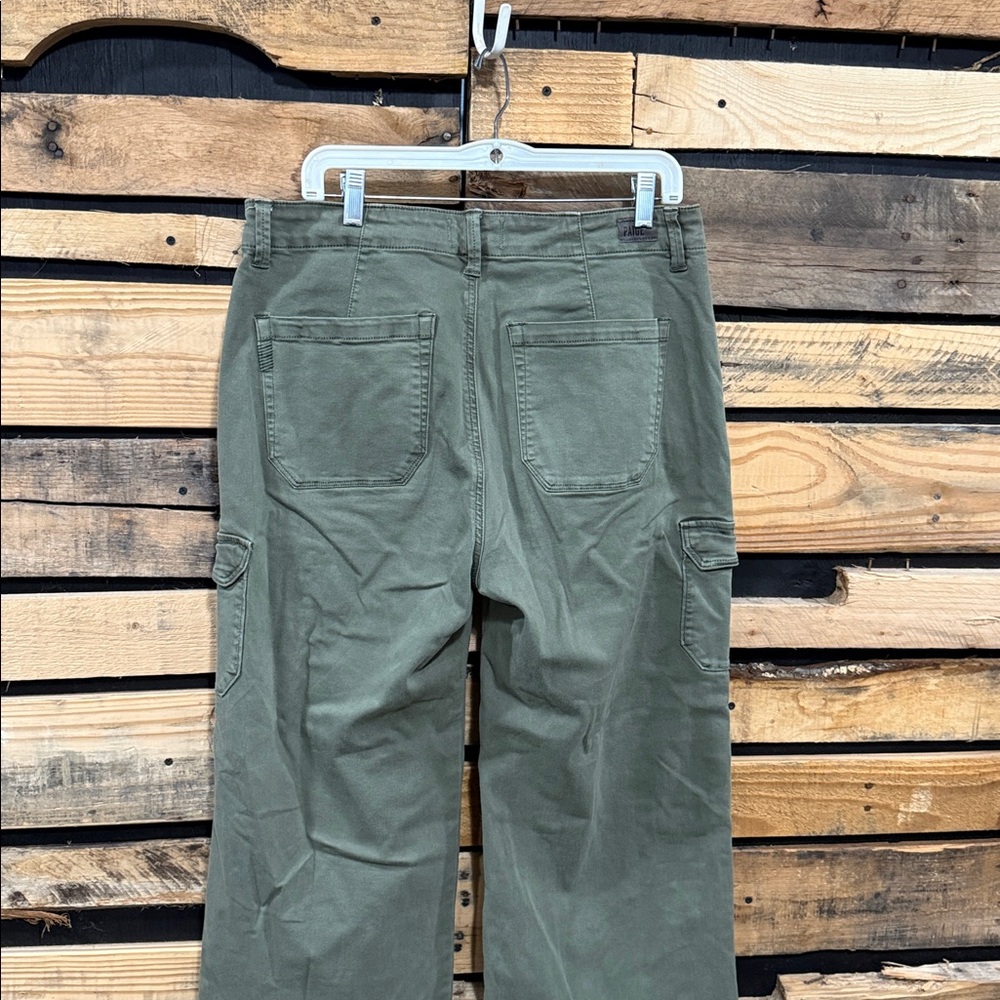 PAIGE Women's Carly Cargo Wide Leg Vintage Ivy Green Jeans Size 31 - Picture 8 of 11